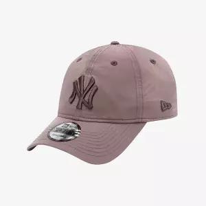 [롯데백화점]뉴에라 MLB 뉴욕 양키스 나일론 메탈 26 언스트럭쳐 볼캡 핑크 베이지 15131655