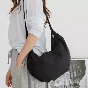 데일리 호보 셔링 슬링백 가벼운 크로스 숄더백