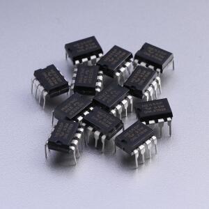 12Pcs Ne555p 정밀 555 타이머 Ic Dip-8 모노 안정화 모드 조정 가능 듀티 사이클 밀리초~시간 타이밍  안