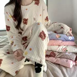 이시아르 포근 극세사 긴팔 수면 잠옷 세트 파자마 홈웨어 실내복 극세사홈웨어 겨울실내복