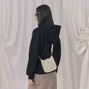 LAP PINO CROSSBAG AR7AB843AR7AB843