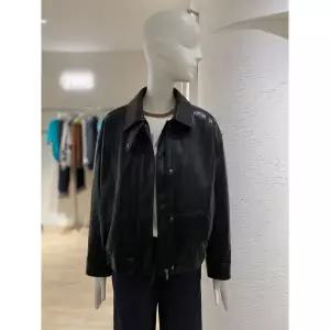 [롯데백화점]쥬크 페이크레더 워크자켓_Z264PSF312