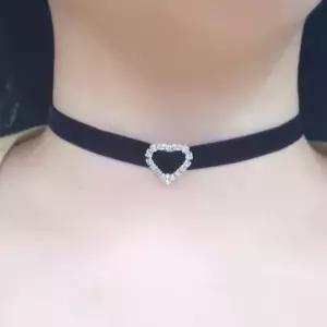 하트 큐빅 벨벳초커 포인트 악세서리 목걸이