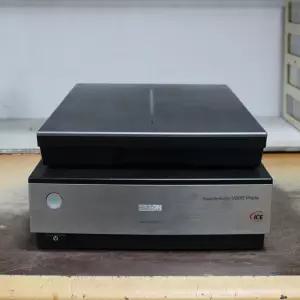 엡손 Perfection V800 photo 중고스캐너 A4 평판스캐너 (덮개, 홀더없음)