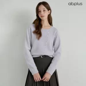 [ab.plus] 사선 버튼 라운드 니트 (LSA4MW38A)