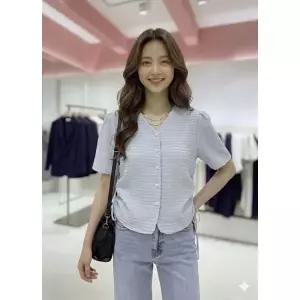 [롯데백화점]SOUP V넥 텍스처 반팔 블라우스  SC5SS3GW
