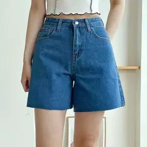 [하프클럽/셀러허브_여성트랜드패션]A라인 컷팅 데님 반바지 여름 청반바지