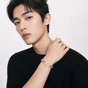 디올 백화점배송 CD Icon 체인 링크 팔찌 B1081HOMMT_D000 팔찌