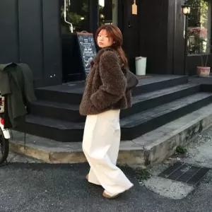 [정품] LEE 우먼 신세틱 퍼 하프 코트 브라운 LE2504CT61BR