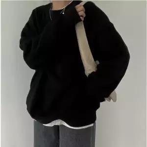 루즈핏 넥라인과 밑단 레이어드포인트 데일리 여성 티
