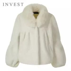 인베스트 퍼 카라 볼륨 핏 하프 퍼 코트_INI5W1CT1661