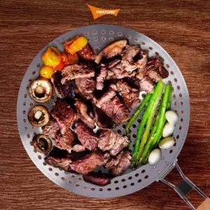 BBQ 타공 후라이팬 스테인레스 직화 프라이팬 휴대용 접이식 바베큐 팬 캠핑용 고급 우드 손잡이 휴