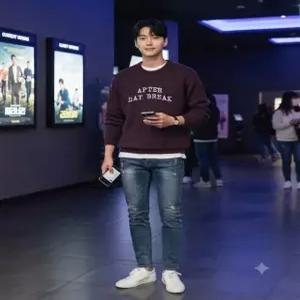 STCO 가을겨울 셔닐 프린트 라운드 니트 니트 와인 클래식핏 DKTXD61