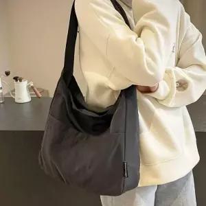 전면 투포켓 숄더백 란우 대학생가방 무지 비치 체인
