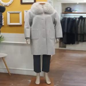 [BCBG][노원점]BCBG 헤링본 폭스퍼 탈부착 코트 B4DAH824 02
