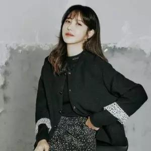 [올리비아로렌] MG01 라운드 배색 자켓 신선도원몰 VOCFU4F8211 (S52500796)