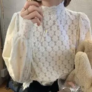 스터닝팩토리 레이스 블라우스 여성용 소매 러플 반목 망사 티셔츠 2컬러 기본티셔츠 레이스티셔츠
