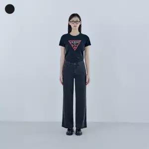 게스진여성 쿨터치 BLK톤 와이드핏 데님 YQ2D9095