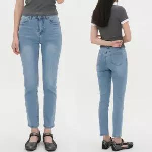 허리밴딩 스판 슬림 일자 데님팬츠 B 허리 밴딩 스판 일자 청바지 여성 팬츠