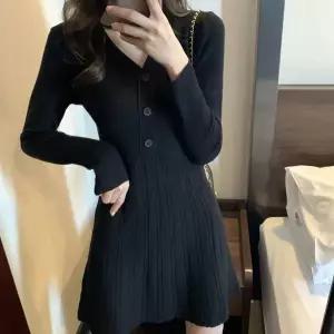 [에이치플러스몰]블랙 니트 미니원피스 플레어 셔링 정장 여성 골지 스커트