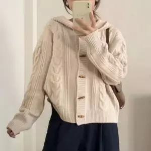 떡볶이 단추 꽈배기 후드 가디건 2컬러 여성용 니트 아우터 루즈핏 귀여운 겨울 가디건 따뜻한 뜨개 외투