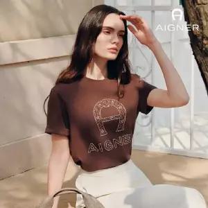 [하프클럽/] 볼륨 자수 티셔츠