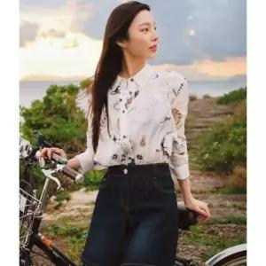 올리비아로렌 sh06 프린트 블라우스  VVCNL5M4271