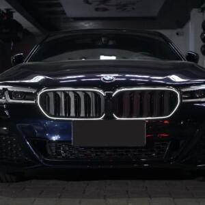 BMW 호환 5 시리즈 G30 G31 F90 M5 530i 2020-2023용 LED 자동차 앞 범퍼 키드니 그릴, 글로스 블랙 교체