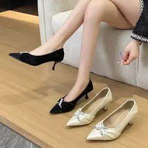 벨로 스틸레토 셔링 큐빅장식 키높이 펌프스 힐 6cm