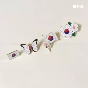 태극기 깃발 나비 브로치 우리나라 꽃코사지 기념 대한민국 배지 유닉크한느낌