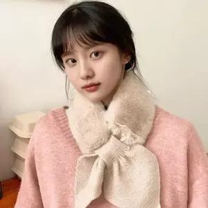 소프트하고 고급스런 촉감 퍼 머플러 예쁜 코디