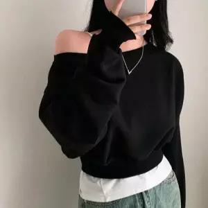 긴팔 3색 오프숄더 크롭티 맨투맨 한쪽 티셔츠 어깨트임 여자