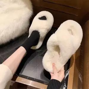 보들보들 엑스 크로스 꼬임 겨울 여성 털 슬리퍼