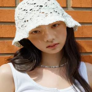 리 솔리드 코튼 레이스 니트햇 아이보리 방한 보드바라클라바 LE2602CA62IV 623