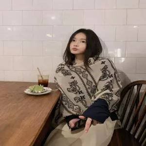 페이즐리 꽃 실크 스카프 숄스카프 간절기 가을 겨울 보온 아이템 선물