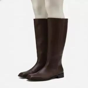 솔트앤초콜릿 Wide ver 추가 스퀘어 토 베이직 롱부츠 412148004 3cm 2color 2169530
