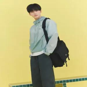 [국내정품] 리 LEE [NCT 재민 PICK] 에어리 메신저백 블랙 LE2601BG25BK