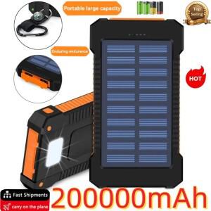 Xiaomi Samsung 및 iPhone용 고속 충전, 방수 SOS 손전등을 갖춘 200000mAh 고출력 휴대용 태양집열판집열