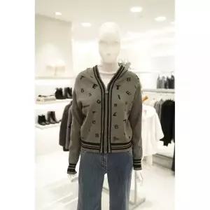 한정수량 [베스띠벨리] 로고 자수 후드가디건 (BLCCI2963) 2850848
