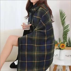 극세사 똑딱이 담요 겨울 무릎담요 대형 망토 블랭킷 캠핑 차량 차박 카페 수험생용