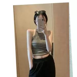 홀터넥 스트라이프 크롭탑민소매티 UC-0108