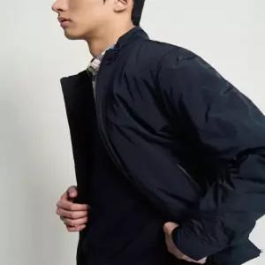 [국내정품] 빈폴 BEANPOLE 논퀼팅 패딩 점퍼 네이비 BC6138CP2R