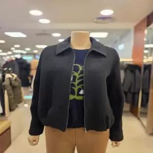 BCBG [올앤선드리] 데이지 점퍼 A5W9R102