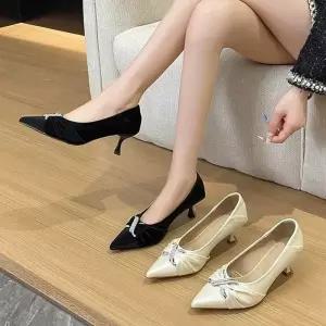 벨로 스틸레토 셔링 큐빅장식 키높이 펌프스 힐 6cm
