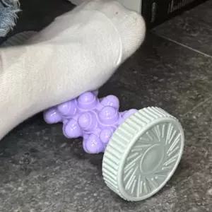 발바닥 지압기 풋롤러/마사지/발안마기/지압판/발판/롤러/발마사지볼/뭉친 근육 풀기 간편 사무실 학생