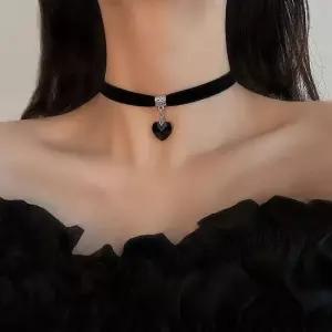 블랙 벨벳 레이스 하트진주 목걸이 초크 5종 LM-1010742 초커목걸이 초커 레이스초커