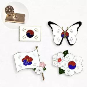 태극기 뱃지 외국인 친구 선물 전역 한국 기념품 가방 패션브로치 a-WE6DA49