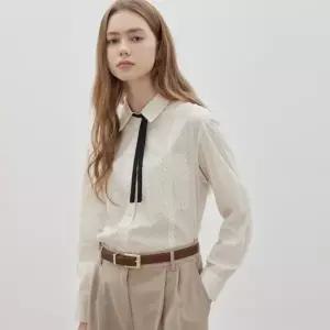 [롯데백화점]씨씨콜렉트 도트 패턴 타이 셔츠 블라우스 C261MSC001