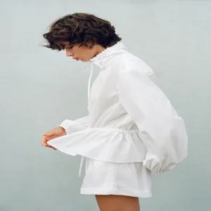 ZARA 나일론 하이넥 스트링 재킷 - 화이트 4772/702/250