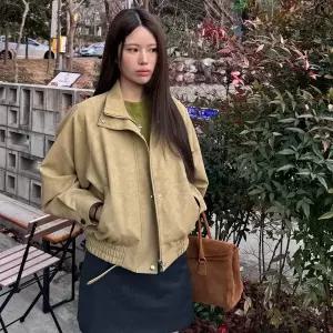 [롯데백화점]씨씨콜렉트 크롭 하이넥 블루종 자켓 점퍼 C263PSF152